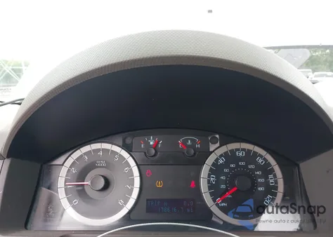 2011 Ford Escape Xlt z USA, uszkodzony, nr VIN 1FMCU9D77BKC53204